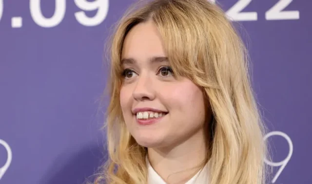 aimee lou wood teeth in 2022