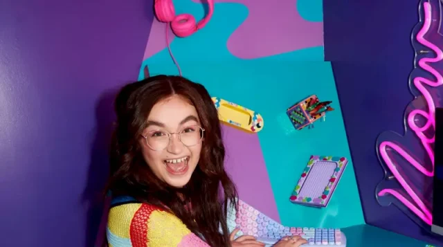 anna cathcart teeth in 2022