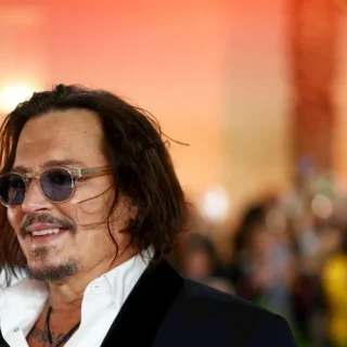 Johnny Depp's Teeth: What Happened to His Teeth? johnny depp hollywood smile