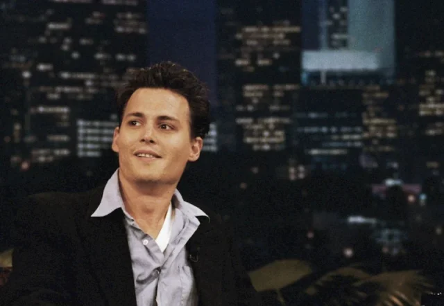 johnny depp teeth in 1995