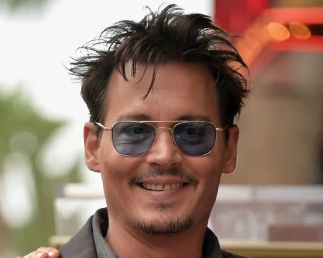 johnny depp teeth in 2010