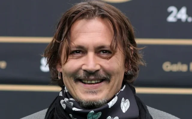 johnny depp teeth in 2020