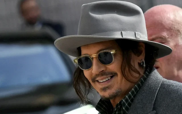 johnny depp teeth in 2026