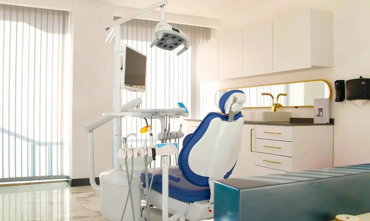 lara smile dental clinic 1