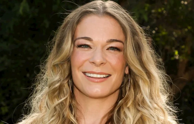 leann rimes teeth in 2020 leann rimes teeth in 2020