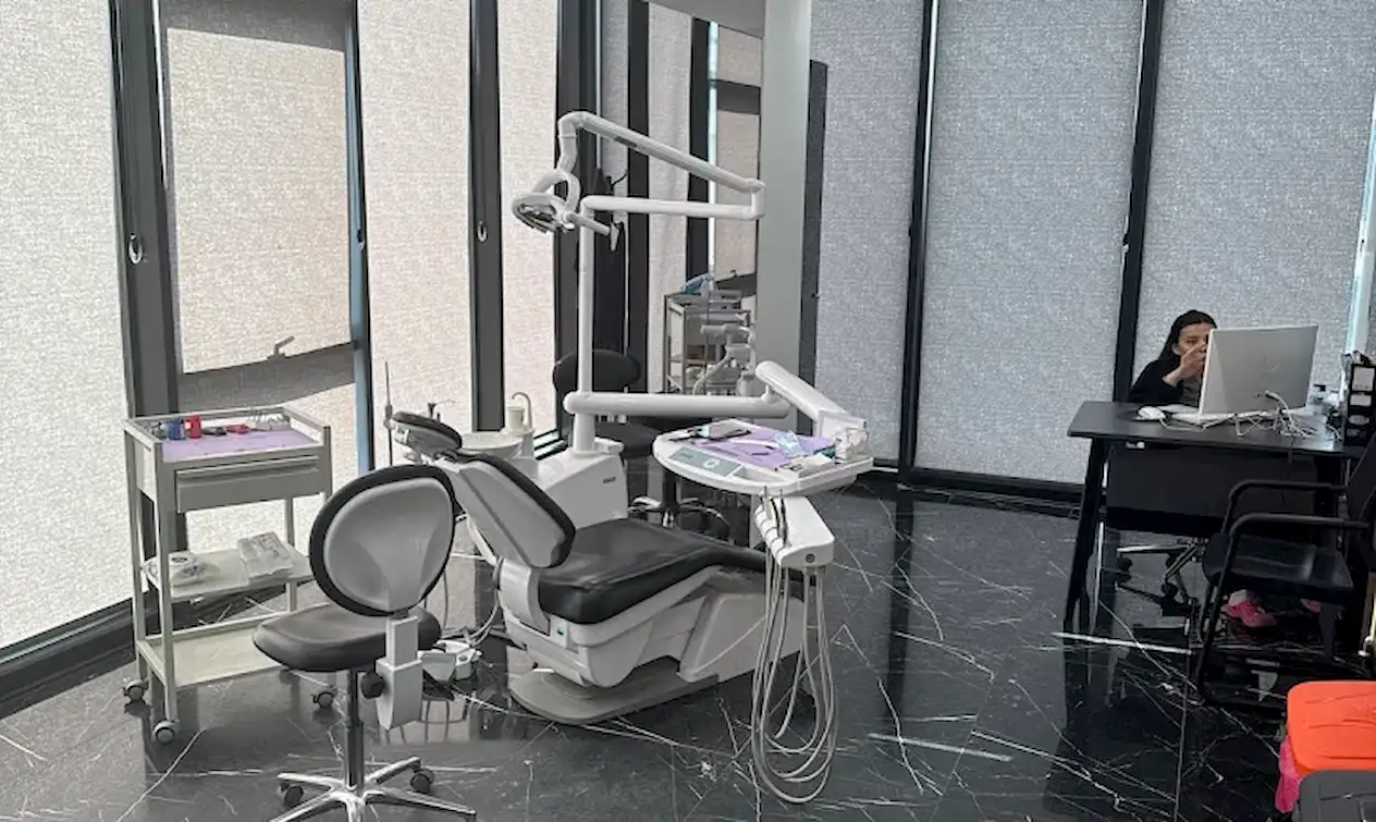 lema dental clinic1