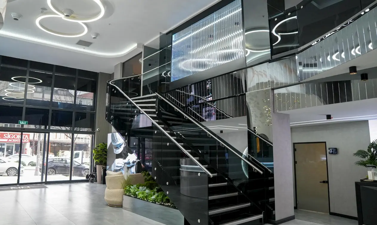 lin health europe clinic2