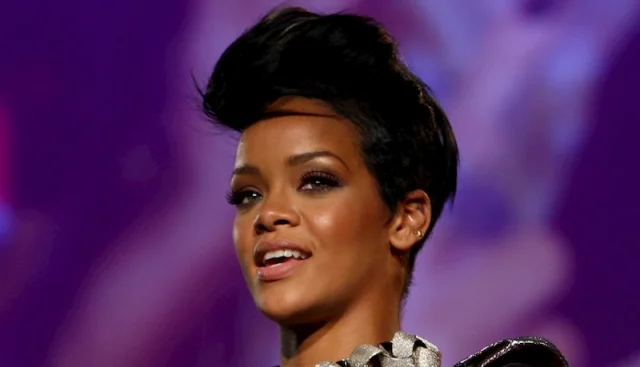 rihanna teet in 2009