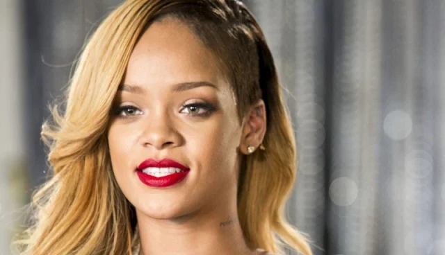 rihanna teet in 2013