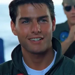 tom cruise teeth 2022