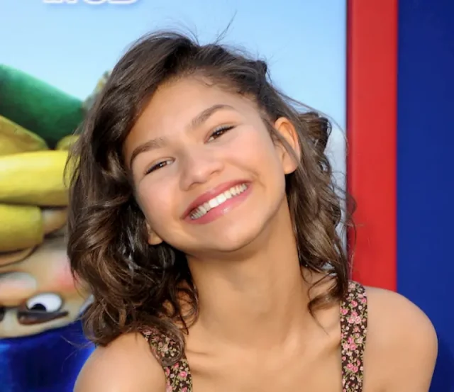 zendaya teeth in 2011
