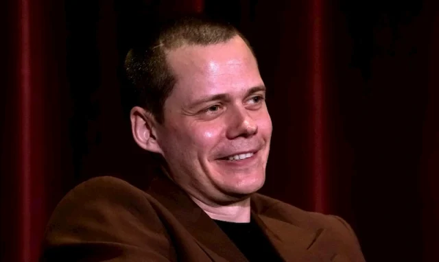 bill skarsgard teeth in 2026