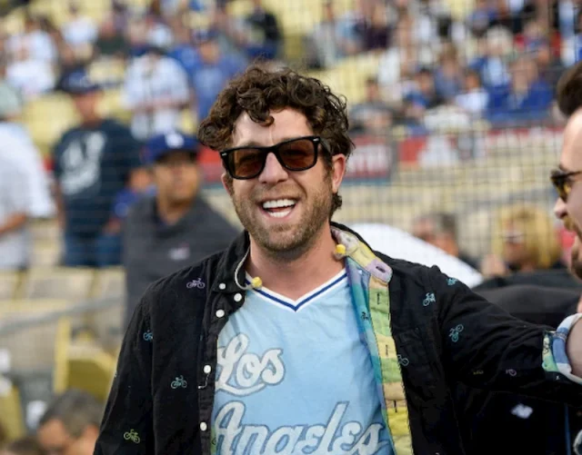 elliott yamin hollywood smile