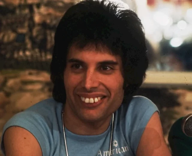 freddie mercury teeth in 1978