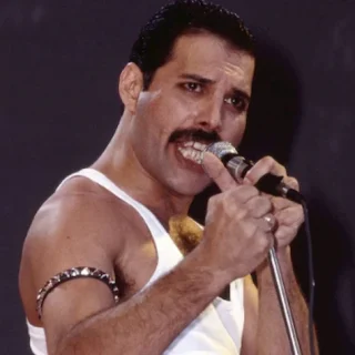 Freddie Mercury Teeth: Did You Know He Hated His Smile? freddie mercury teeth in 1985