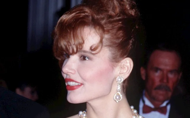 geena davis teeth in 1990