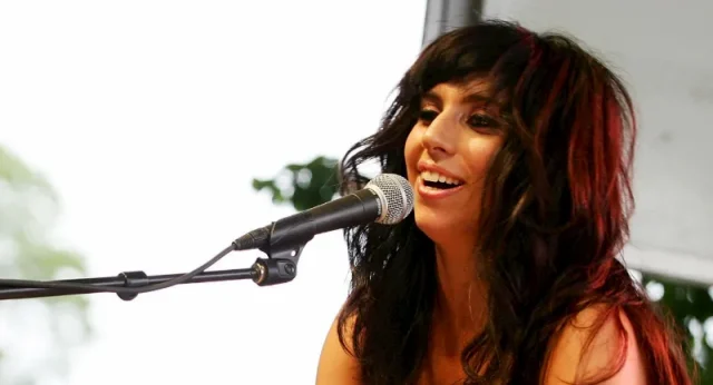lady gaga teeth in 2007 lady gaga teeth in 2007