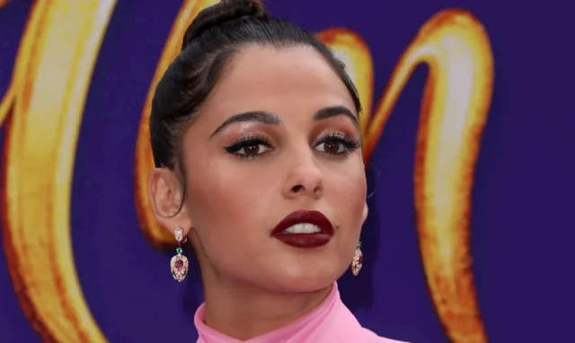naomi scott teeth in 2019
