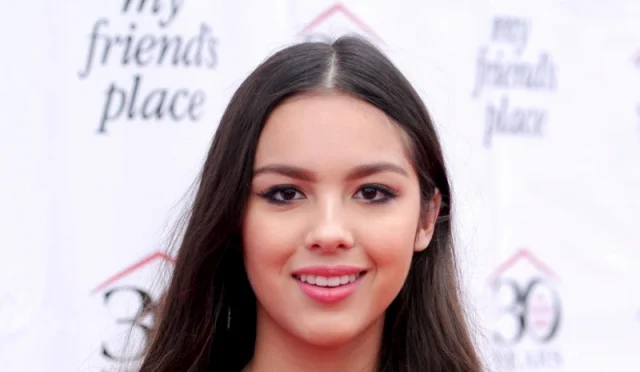 olivia rodrigo teeth in 2018 olivia rodrigo teeth in 2018