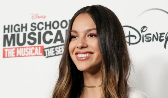 olivia rodrigo teeth in 2020 olivia rodrigo teeth in 2020