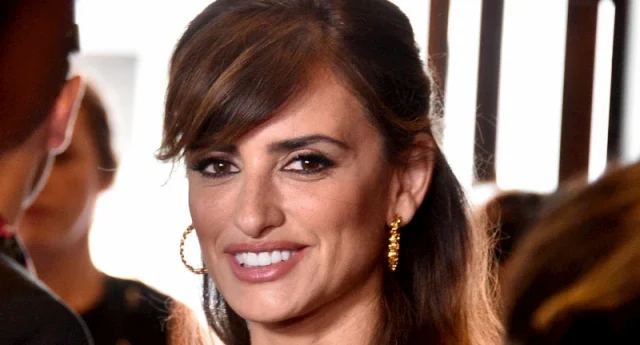 penelope cruz teeth in 2015