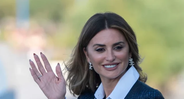 penelope cruz teeth in 2020