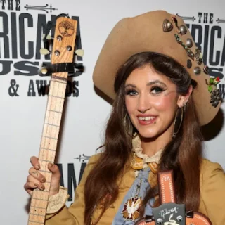 sierra ferrell teeth in 2025