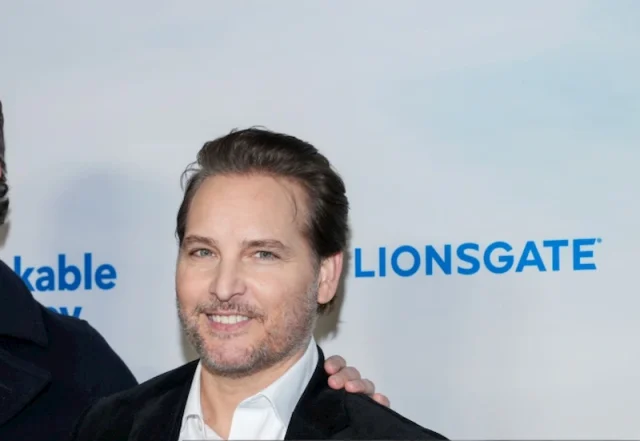 twilight cast carlisle cullen in 2026