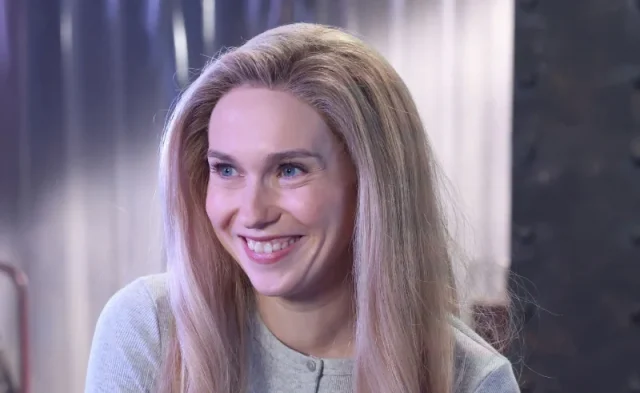 veronika slowikowska hollywood smile
