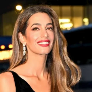 amal clooney hollywood smile