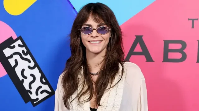 cara delevingne teeth in 2026
