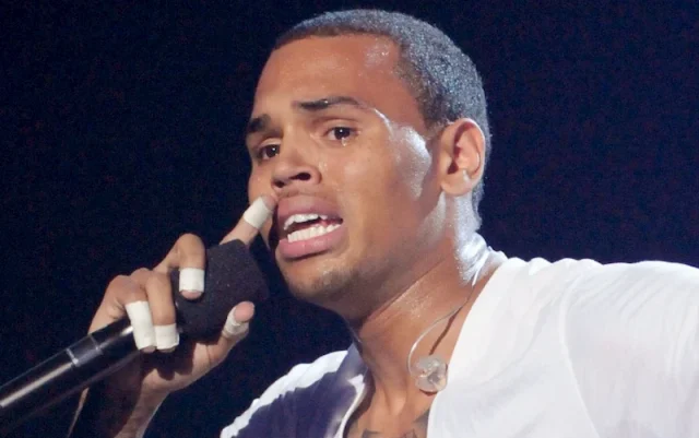 chris brown teeth in 2010 chris brown teeth in 2010