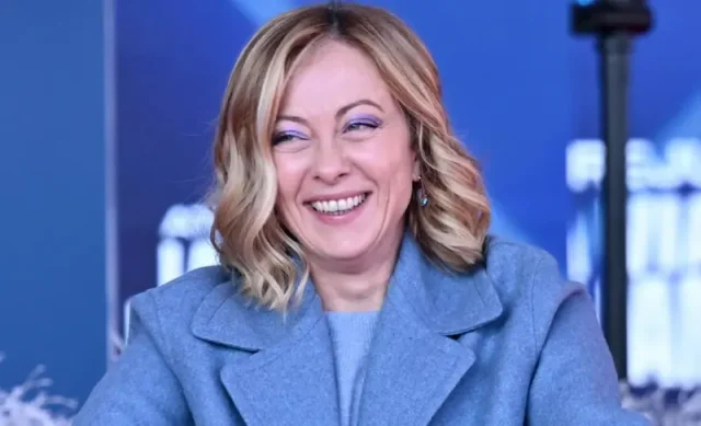 giorgia meloni teeth in 2024