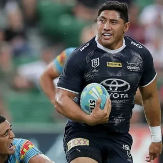 Jason Taumalolo Teeth Before and After: A Rugby Star jason taumalolo teeth in 2020