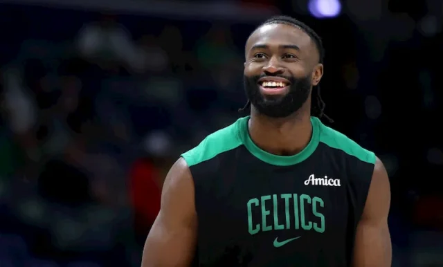 jayle brown hollywood smile