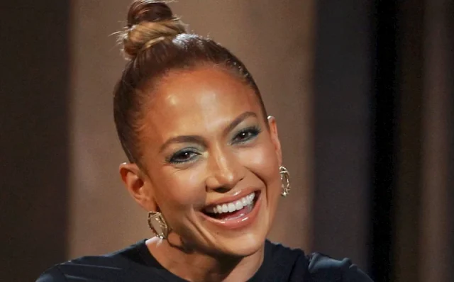jennifer lopez teeth in 2015