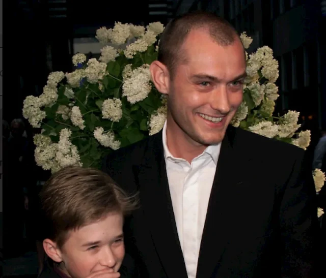 jude law teeth in 2000