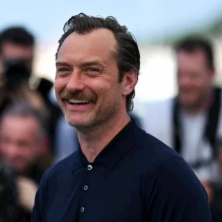 jude law teeth in 2023