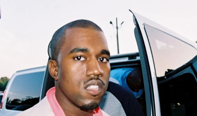 kanye west teeth in 2004 kanye west teeth in 2004