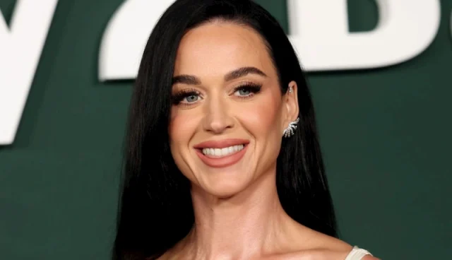 katy perry hollywood smile