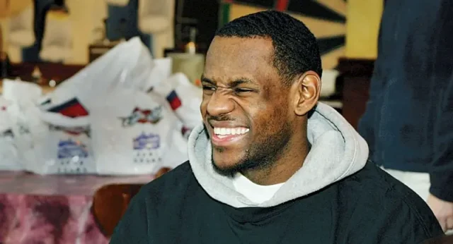 lebron james teeth in 2005