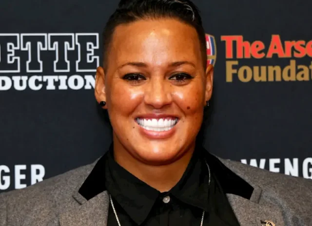 lianne sanderson teeth in 2021