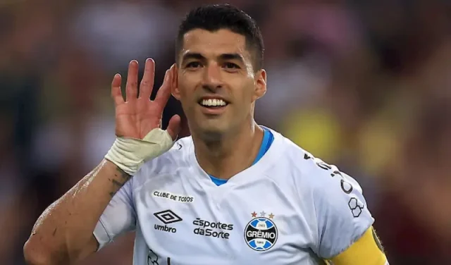 luis suarez teeth in 2023