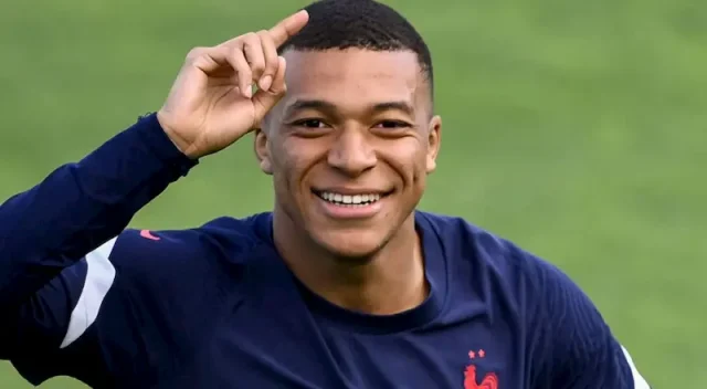 mbappe teeth in 2020 mbappe teeth in 2020
