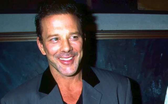 mickey rourke teeth in 1995