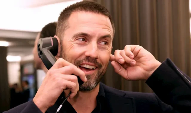 milo ventimiglia teeth in 2026