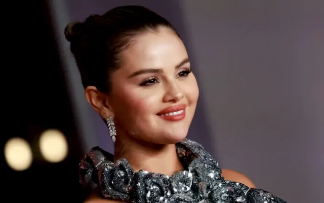 selena gomez teeth in 2023