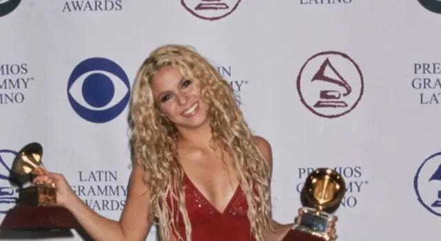 shakira teeth in 2000 shakira teeth in 2000
