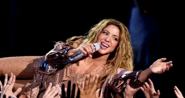 shakira teeth in 2023 shakira teeth in 2023