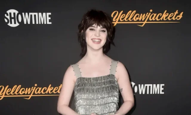 sophie thatcher teeth in 2021 sophie thatcher teeth in 2021